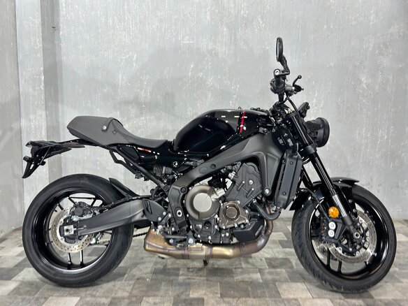 2023 Yamaha XSR900, чёрный, 1065000 рублей
