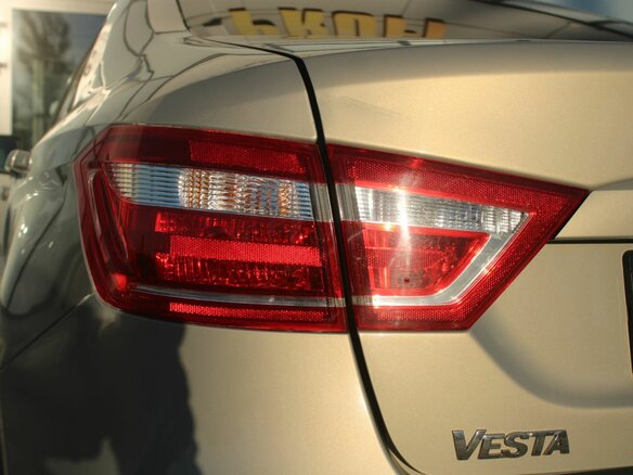 2019 Lada (ВАЗ) Vesta I, серый, 999000 рублей - вид 9