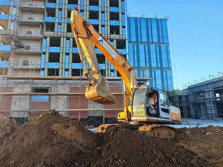 2008 Hyundai R210LC, жёлтый, 2700000 рублей, вид 2