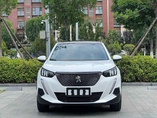 2022 Peugeot 2008 II, белый, 1210000 рублей, вид 2
