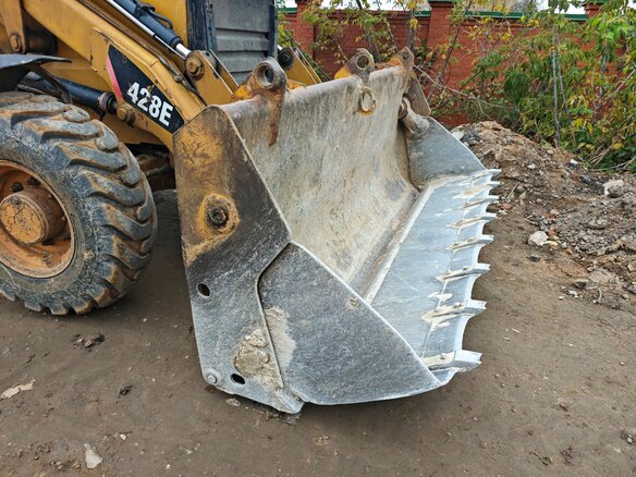 2011 Caterpillar 428, жёлтый, 4300000 рублей - вид 9