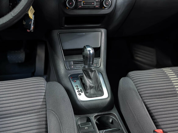 2011 Volkswagen Tiguan I Рестайлинг, чёрный, 1280000 рублей - вид 16