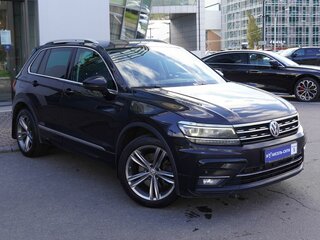 2019 Volkswagen Tiguan II, чёрный, 2679000 рублей, вид 3