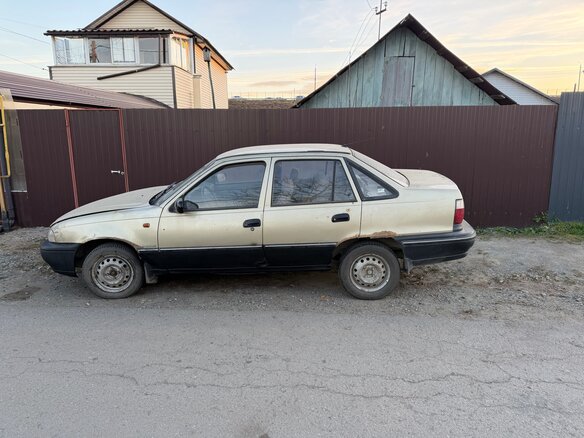 2006 Daewoo Nexia I, бежевый, 65000 рублей - вид 4
