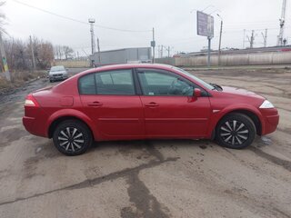 2008 Renault Megane II Рестайлинг, красный, 390000 рублей, вид 4