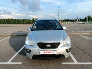 2011 Kia Carens II (UN), серый, 700000 рублей, вид 2