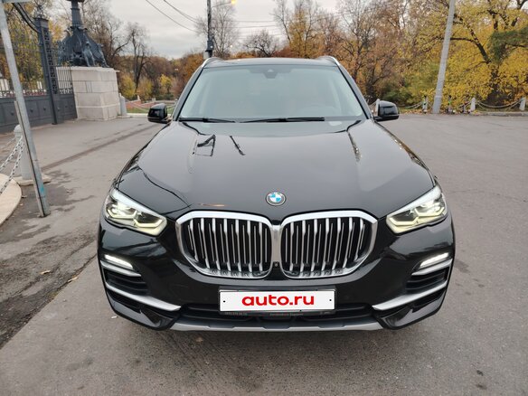 2020 BMW X5 25d IV (G05/G18), чёрный, 5465000 рублей - вид 1