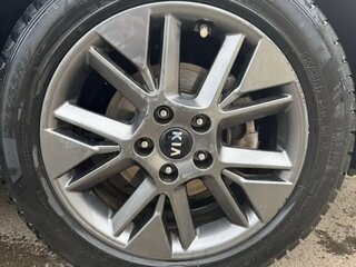 2021 Kia Soul III, серый, 1690000 рублей, вид 4