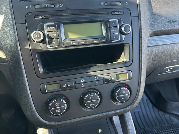 2008 Volkswagen Golf V, чёрный, 555000 рублей - вид 11