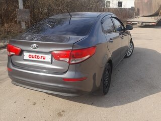 2016 Kia Rio III Рестайлинг, серый, 525000 рублей, вид 3
