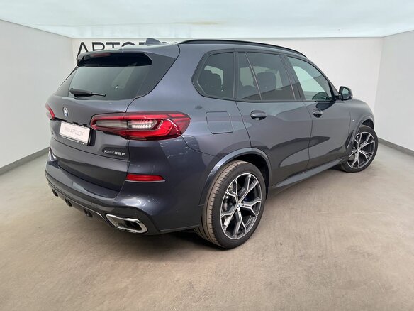 2019 BMW X5 25d IV (G05/G18), серый, 4999000 рублей - вид 2