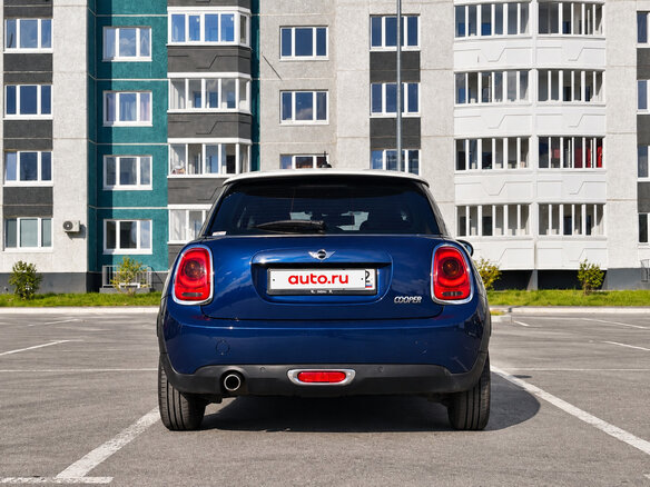 2015 Mini Hatch Cooper III (F55/F56), синий, 1135000 рублей - вид 4