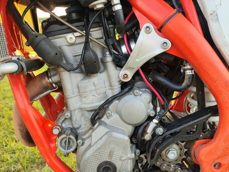 2018 KTM 250 SX F, оранжевый, 390000 рублей, вид 2