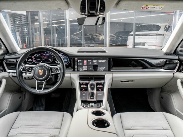 2018 Porsche Panamera 4 II, чёрный, 7700000 рублей - вид 25