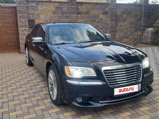 2012 Chrysler 300C II, чёрный, 1300000 рублей, вид 3