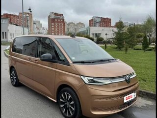 2022 Volkswagen Multivan T7, коричневый, 6450000 рублей, вид 2