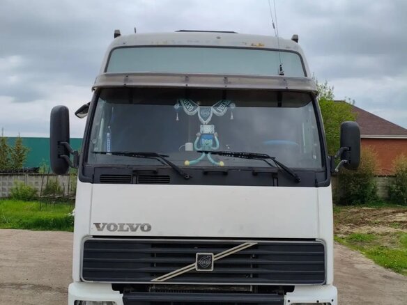 1999 Volvo FH, белый, 1750000 рублей - вид 2