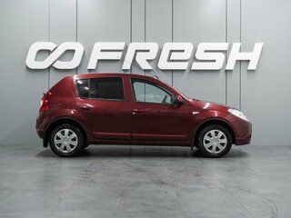 2011 Renault Sandero I, красный, 599000 рублей, вид 5