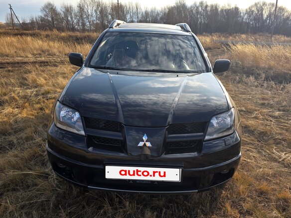 2004 Mitsubishi Outlander I, чёрный, 750000 рублей - вид 1