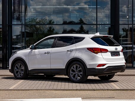 2017 Hyundai Santa Fe III Рестайлинг, белый, 1725000 рублей, вид 4