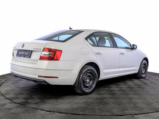 2020 Skoda Octavia III (A7) Рестайлинг, белый, 1980000 рублей, вид 5