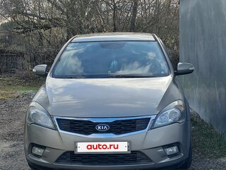2010 Kia Ceed I Рестайлинг, серебристый, 675000 рублей, вид 1