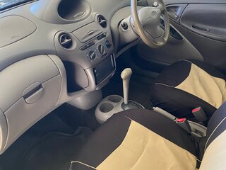 2000 Toyota Platz, бежевый, 280000 рублей, вид 5