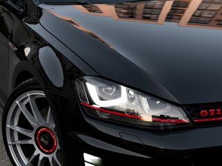 2014 Volkswagen Golf GTI VII, чёрный, 2090000 рублей, вид 2