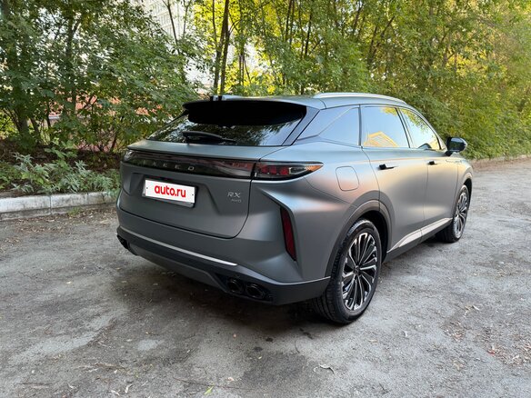 2023 Exeed RX, серый, 3500000 рублей - вид 3