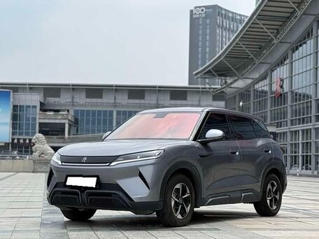 2025 BYD Yuan Up 45.12 kWh, серый, 1870000 рублей, вид 5