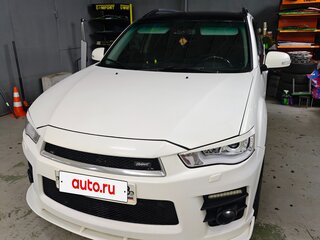 2011 Mitsubishi Outlander II Рестайлинг, белый, 1130000 рублей, вид 2