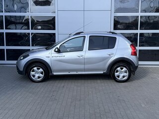 2012 Renault Sandero Stepway I, серый, 520000 рублей, вид 4