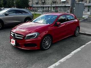 2014 Mercedes-Benz A-Класс 180 III (W176), красный, 1550000 рублей, вид 1