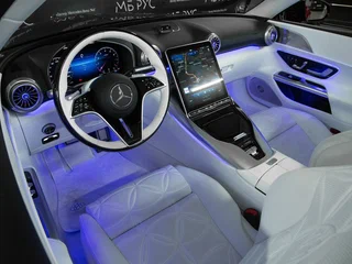 2026 Mercedes-Benz Maybach SL SL 680, красный, 36750000 рублей, вид 2