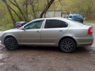 2011 Skoda Octavia II (A5) Рестайлинг, серый, 650000 рублей, вид 2