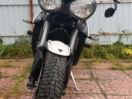 2019 Triumph Street Triple, белый, 750000 рублей, вид 3