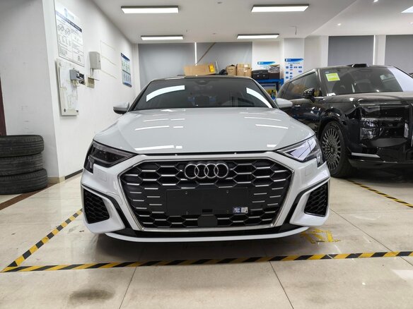 2023 Audi A3 Sportback 35 TFSI IV (8Y), белый, 2236666 рублей - вид 1