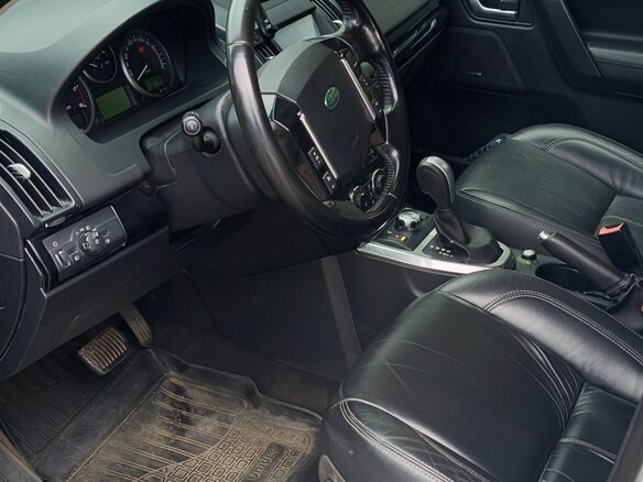 2011 Land Rover Freelander II Рестайлинг, белый - вид 10