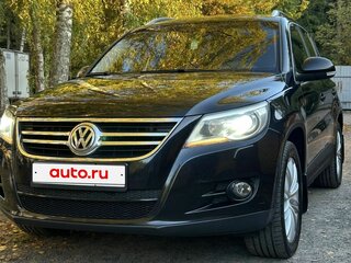 2011 Volkswagen Tiguan I, чёрный, 1100000 рублей, вид 1