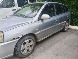 2005 Kia Rio I Рестайлинг, серебристый, 80000 рублей, вид 1