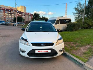 2011 Ford Focus II Рестайлинг, белый, 700000 рублей, вид 2