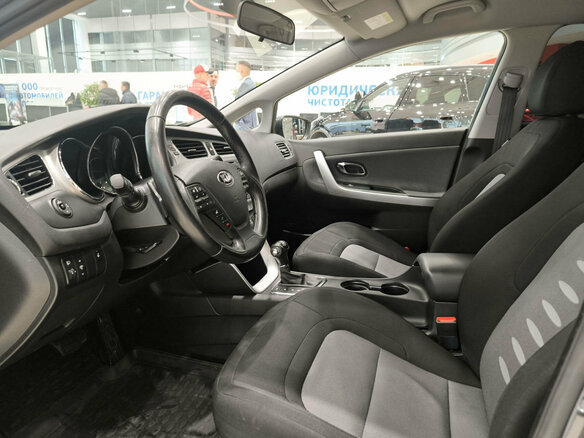2014 Kia Ceed II, серый - вид 15