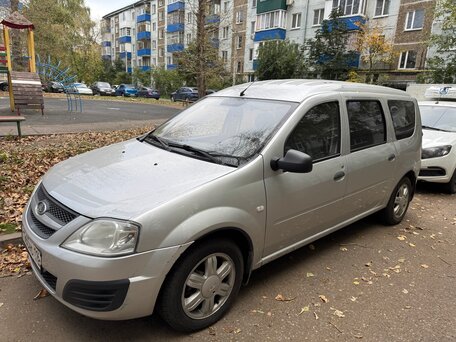 2014 Lada (ВАЗ) Largus I, серебристый, вид 1