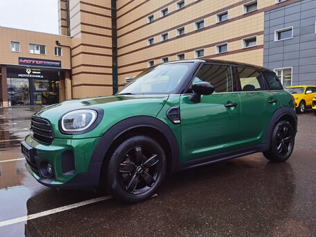 2022 Mini Countryman Cooper II Рестайлинг, зелёный, 2900000 рублей, вид 1