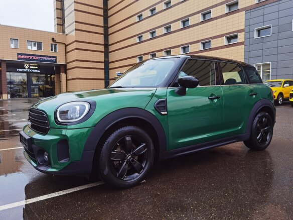 2022 Mini Countryman Cooper II Рестайлинг, зелёный, 2900000 рублей