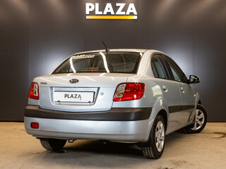 2007 Kia Rio II, серебристый, 450000 рублей, вид 3