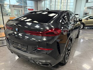 2020 BMW X6 40i III (G06), чёрный, 5990000 рублей, вид 4
