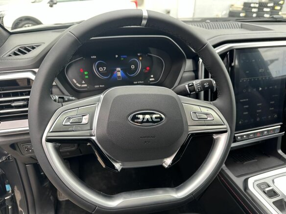 2026 JAC T9 Urban, серый, 3789000 рублей - вид 17