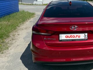 2017 Hyundai Elantra VI (AD), красный, 1250000 рублей, вид 3