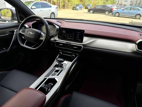 2022 Geely Coolray I, серый, 1625000 рублей - вид 15